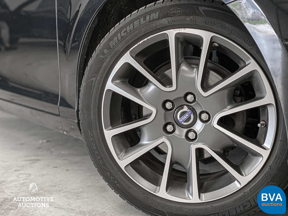 Volvo V40 1.6 D2 Momentum Business 144pk 2014, 7-XNT-75