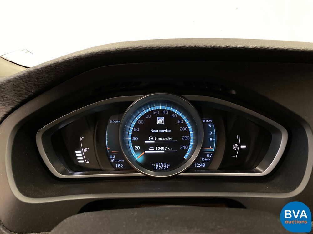 Volvo V40 1.6 D2 Momentum Business 144pk 2014, 7-XNT-75