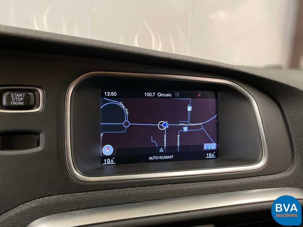 Volvo V40 1.6 D2 Momentum Business 144pk 2014, 7-XNT-75