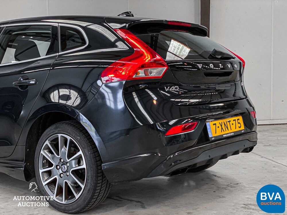 Volvo V40 1.6 D2 Momentum Business 144pk 2014, 7-XNT-75