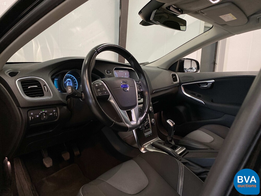 Volvo V40 1.6 D2 Momentum Business 144pk 2014, 7-XNT-75