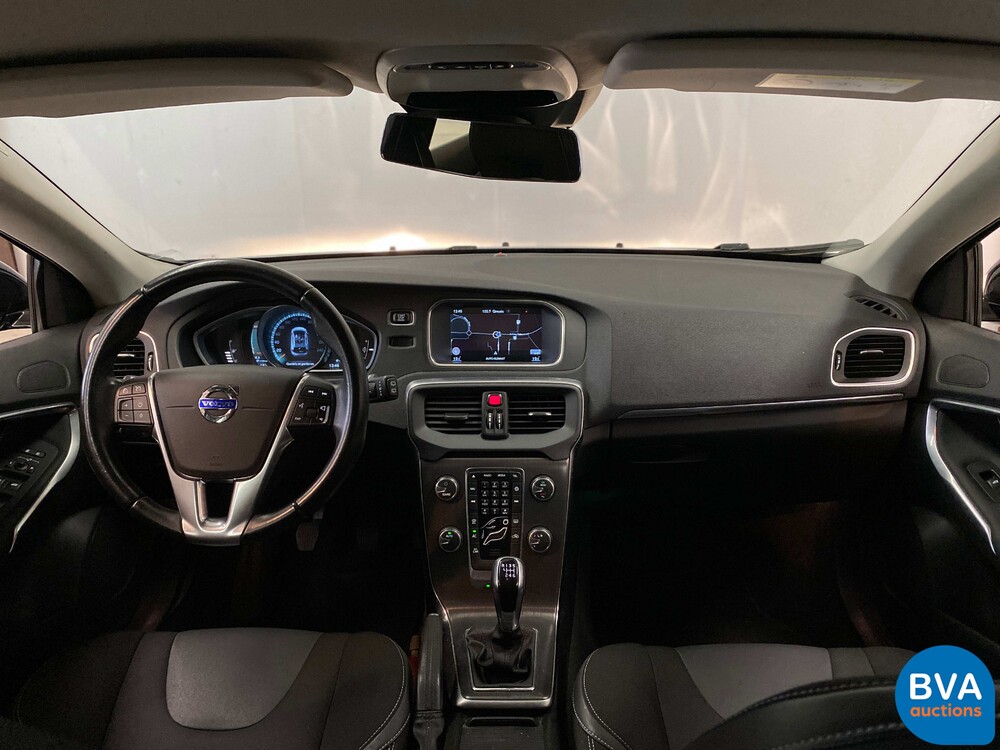 Volvo V40 1.6 D2 Momentum Business 144pk 2014, 7-XNT-75