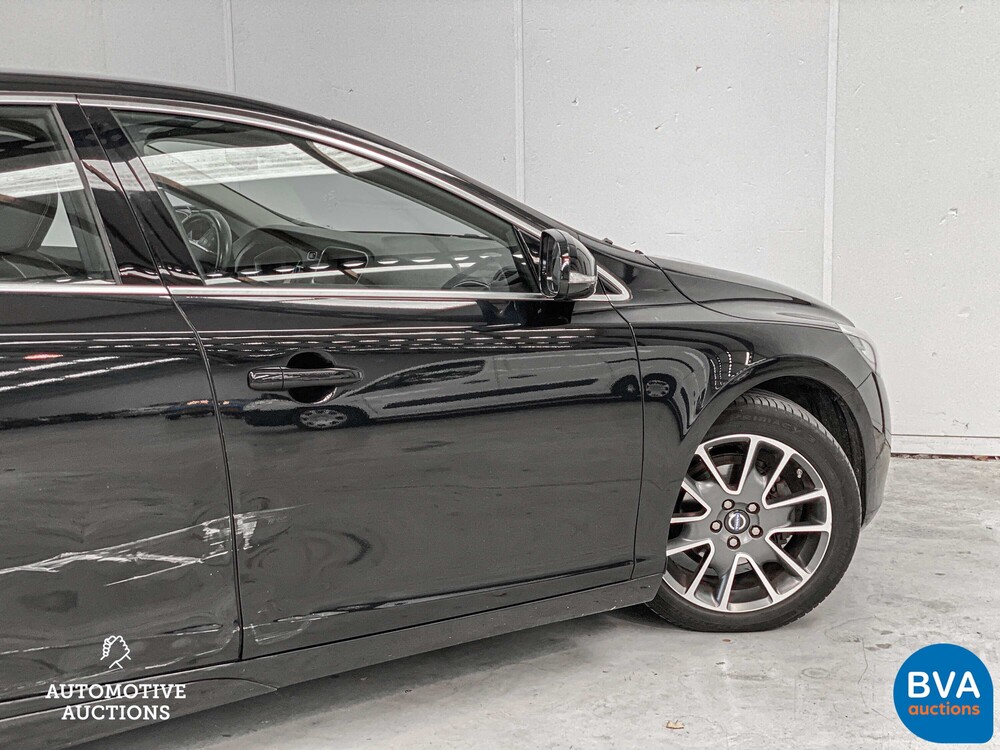 Volvo V40 1.6 D2 Momentum Business 144pk 2014, 7-XNT-75