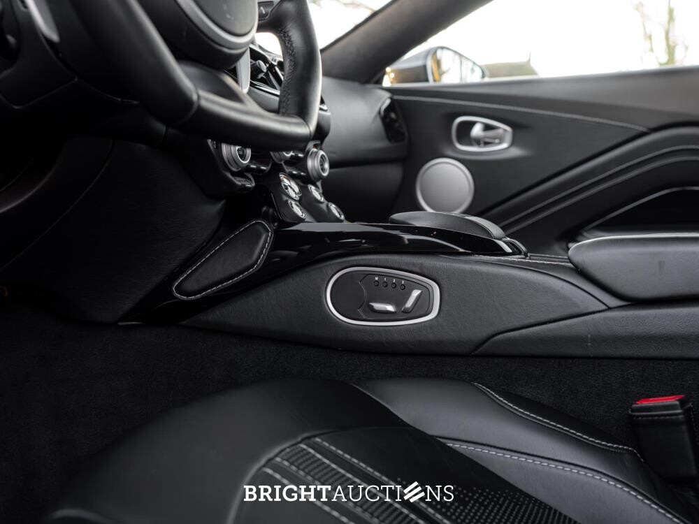 Aston Martin Vantage 4.0 V8 510pk 2021, X-777-DL