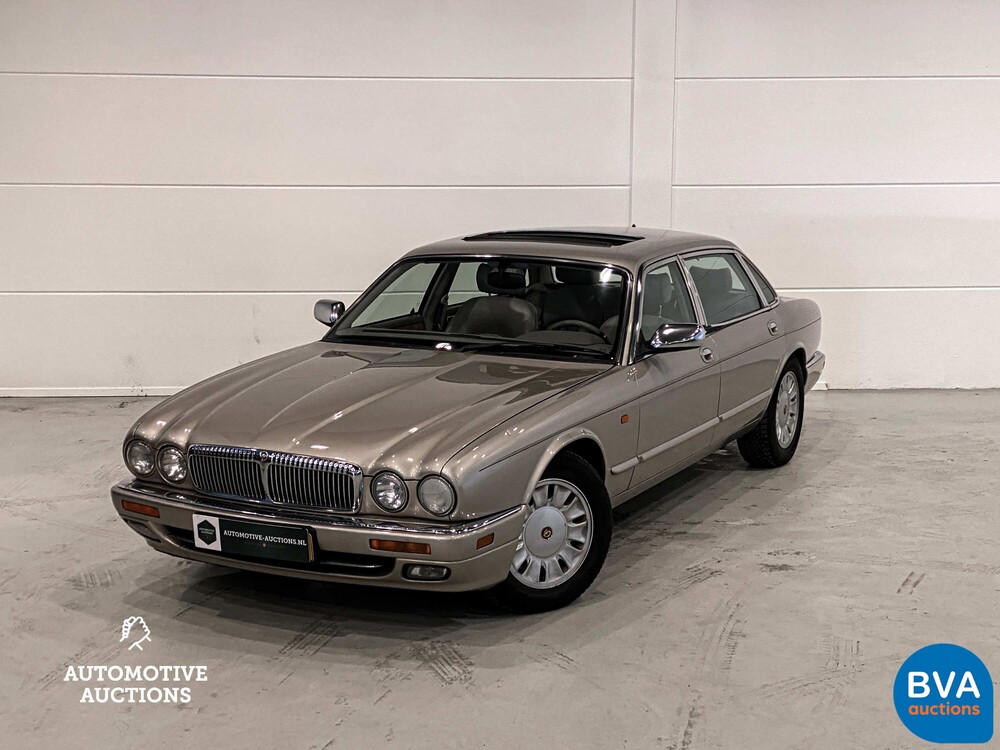 Daimler SIX LWB4.0 241PS 1997 -Org. NL-, RB-TL-96.