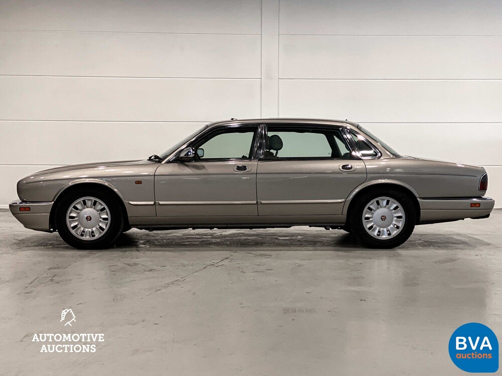 Daimler SIX LWB4.0 241PS 1997 -Org. NL-, RB-TL-96.