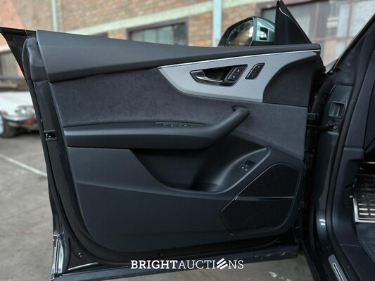 Audi Q8 55 TFSIe Quattro 3.0 V6 S-Line -NIEUW- 394PK 2025 Plug-In Hybrid (Fabrieksgarantie)
