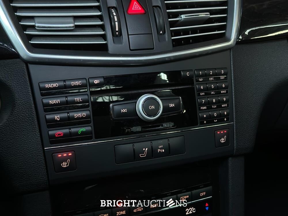 Mercedes-Benz E63 AMG 6.3 V8 -CARBON- 525pk 2010 (Origineel-NL), 47-LKB-6