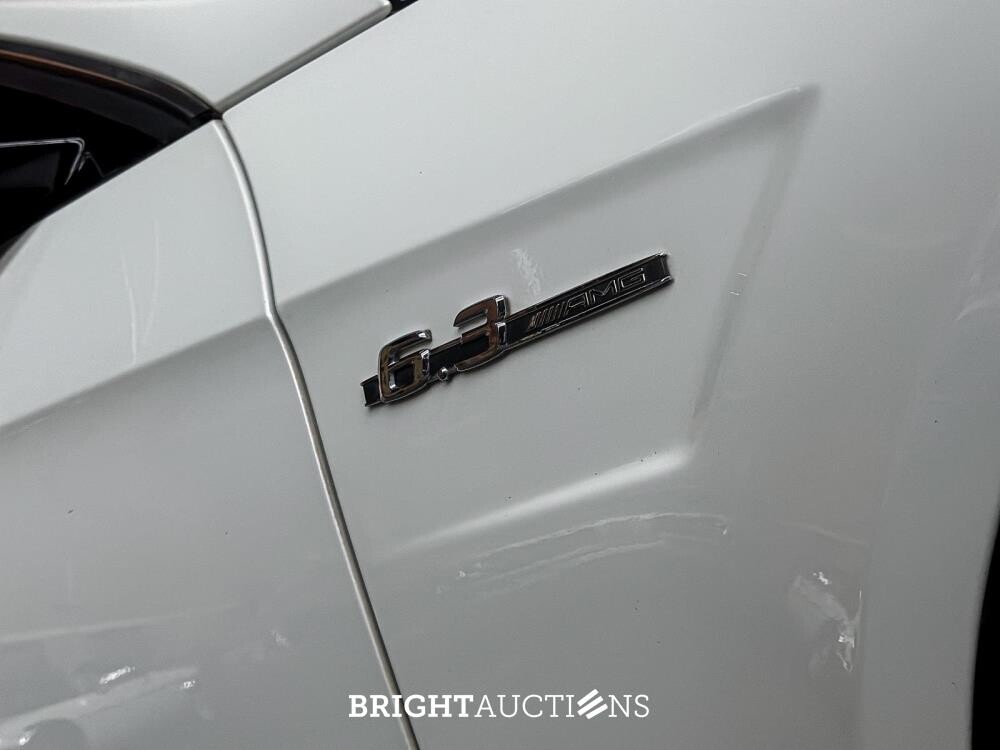 Mercedes-Benz E63 AMG 6.3 V8 -CARBON- 525pk 2010 (Origineel-NL), 47-LKB-6