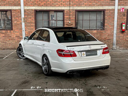 Mercedes-Benz E63 AMG 6.3 V8 -CARBON- 525pk 2010 (Origineel-NL), 47-LKB-6