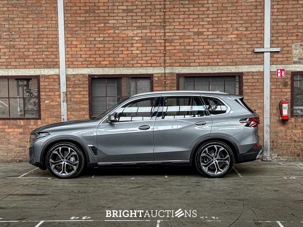 BMW X5 xDrive50e Hybrid 3.0 V6 490PK 2023 (Fabrieksgarantie)
