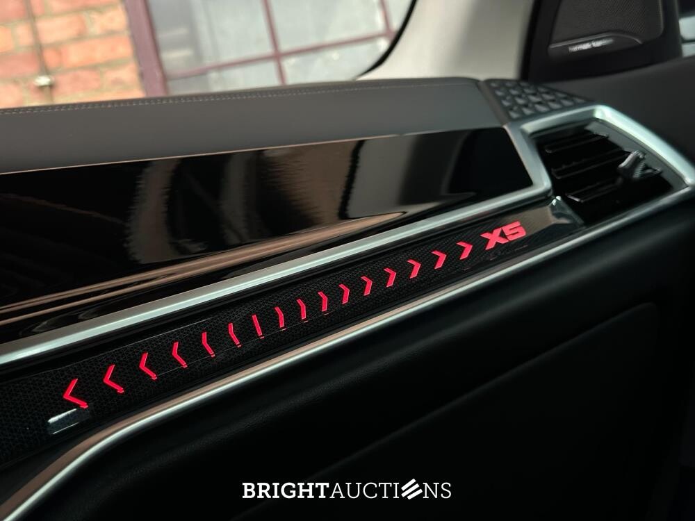 BMW X5 xDrive50e Hybrid 3.0 V6 490PK 2023 (Fabrieksgarantie)