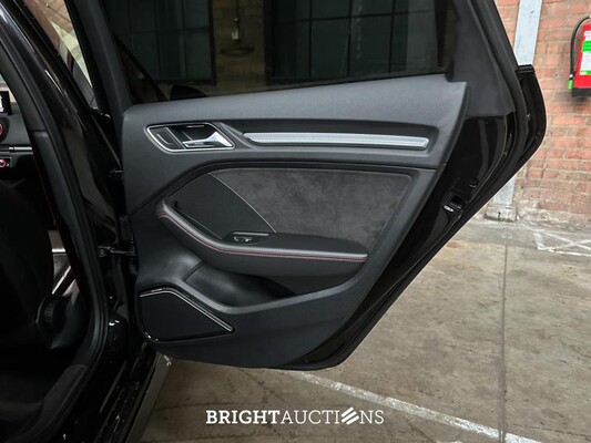 Audi RS3 Sportback 2.5 TFSI Quattro 400pk 2018, K-568-GN