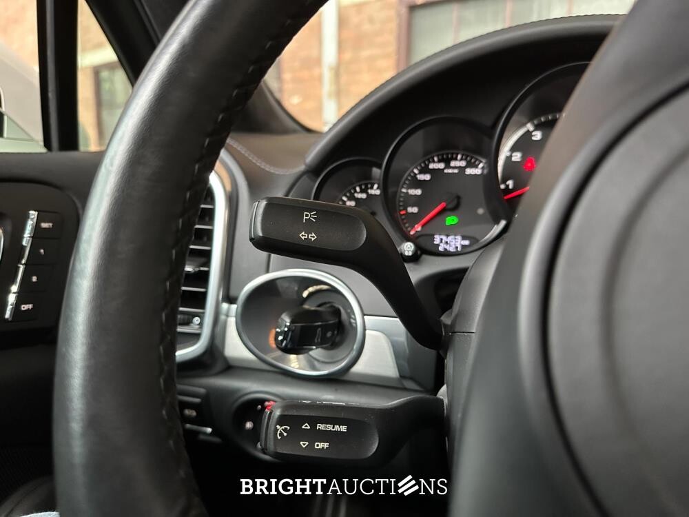 Porsche Cayenne Turbo 4.8 V8 500PK 2012