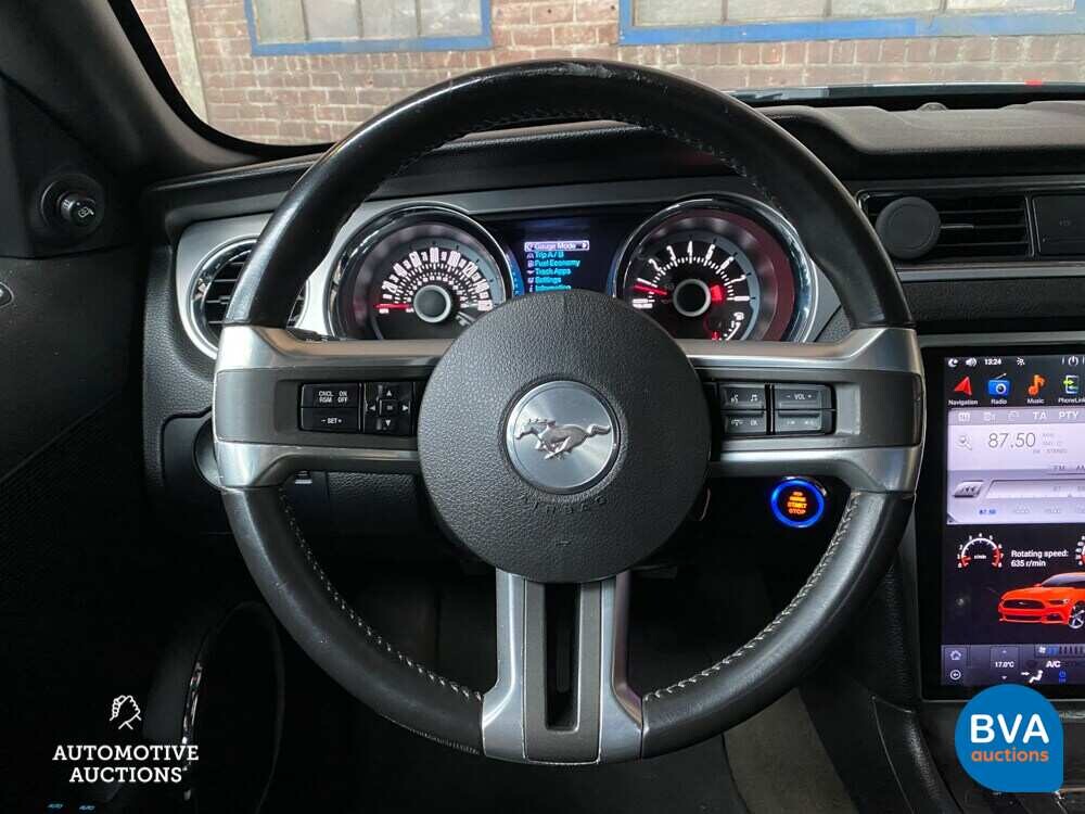 Ford Mustang GT 416 PS 2013.