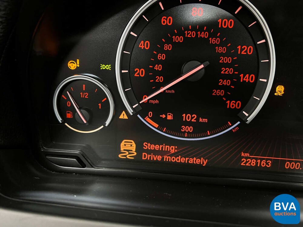 BMW 750i High Executive F04 4.4 V8 7er Serie 407 PS 2009.