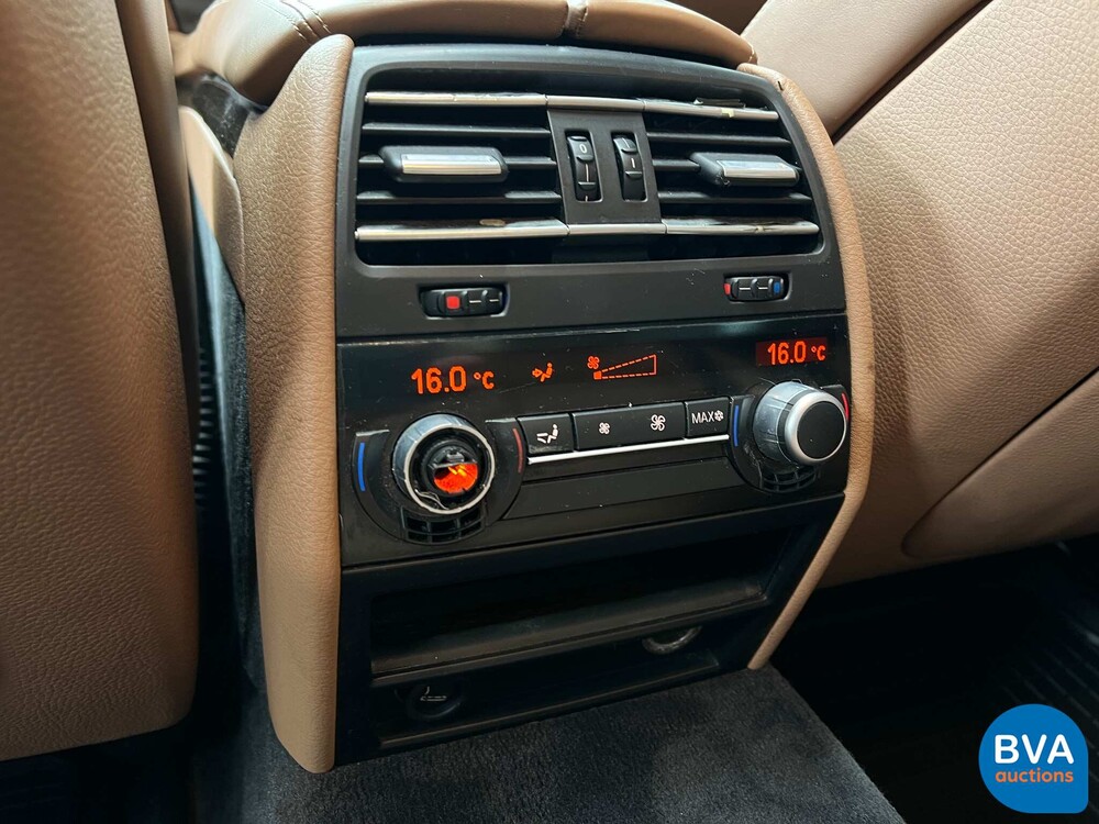 BMW 750i High Executive F04 4.4 V8 7er Serie 407 PS 2009.