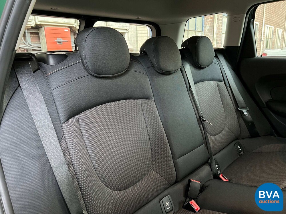 Mini Clubmann 1.5D 116 PS British Racing Green Mini Cooper 2016.