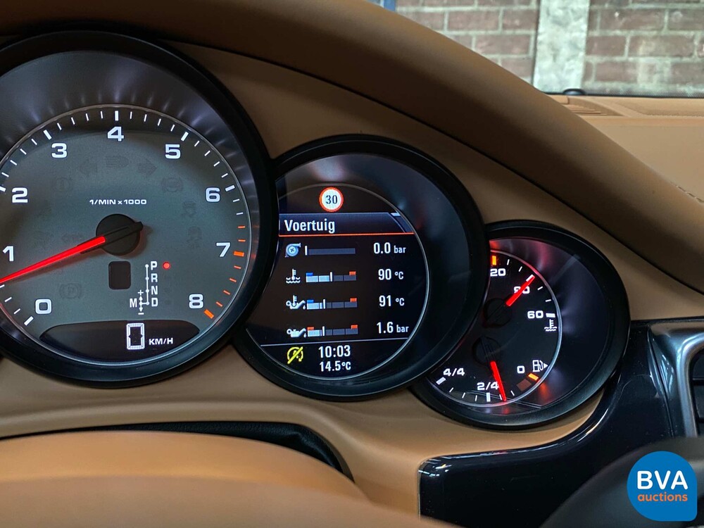 Porsche Panamera 4S 3.0 V6 420 PS 2014, J-540-NJ.