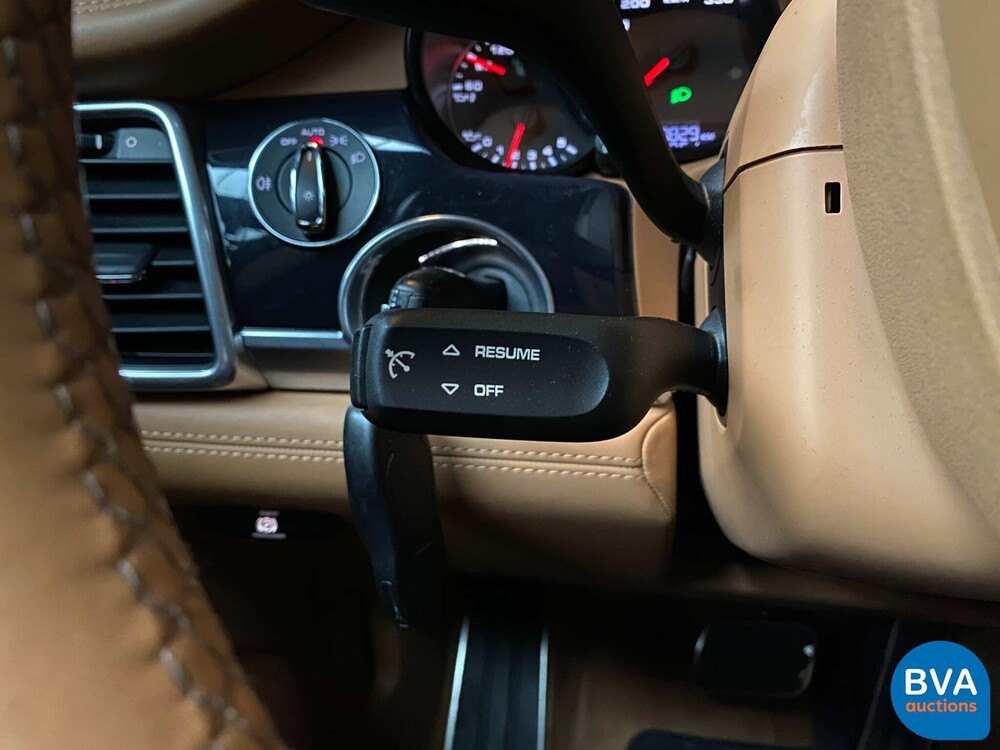 Porsche Panamera 4S 3.0 V6 420 PS 2014, J-540-NJ.