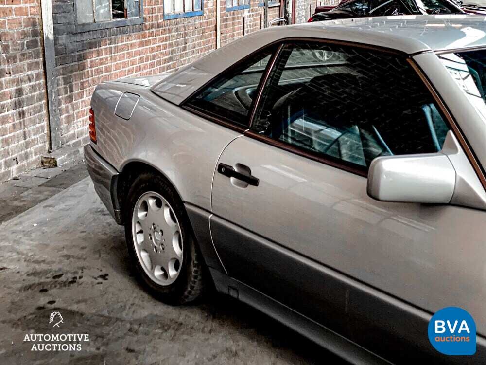 Mercedes-Benz 300SL-24 SL-Klasse 231PS 1993, GF-ST-10.