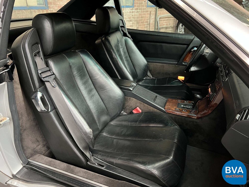 Mercedes-Benz 300SL-24 SL-Klasse 231PS 1993, GF-ST-10.