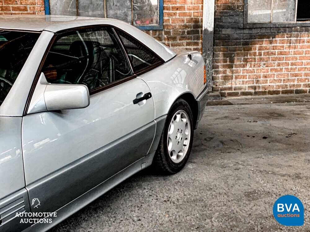 Mercedes-Benz 300SL-24 SL-Klasse 231PS 1993, GF-ST-10.