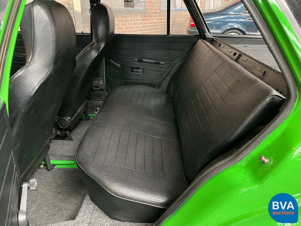 Volkswagen Passat 1.6 S Kombi 75hp 1980 Automatic.