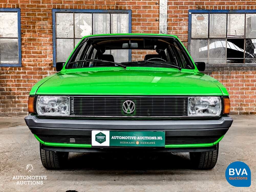 Volkswagen Passat 1.6 S Kombi 75hp 1980 Automatic.