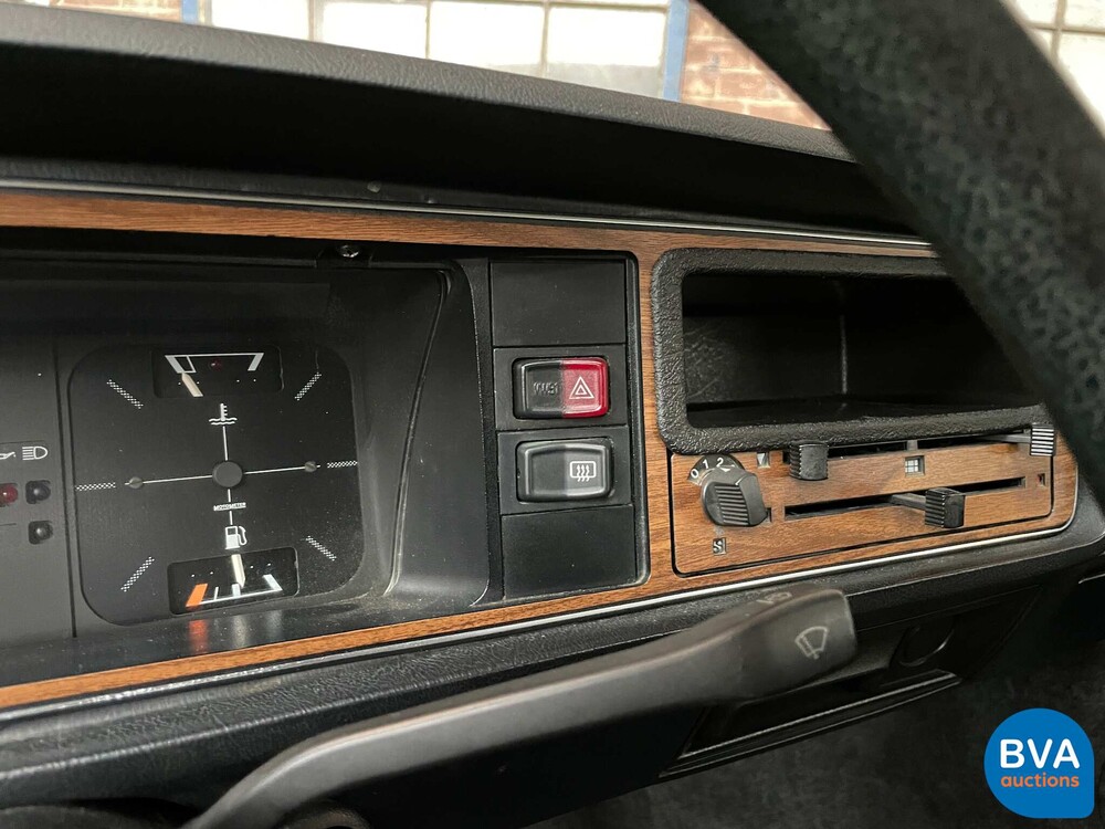 Volkswagen Passat 1.6 S Kombi 75hp 1980 Automatic.