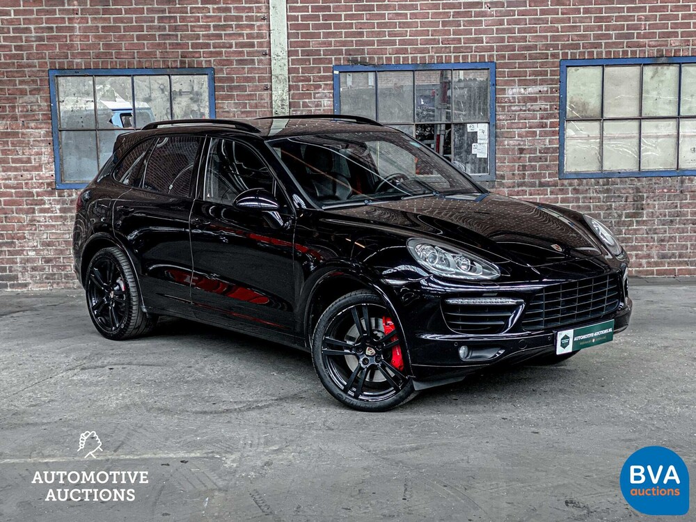 Porsche Cayenne 4.8 Turbo 500 PS 2012, 71-ZVF-9.