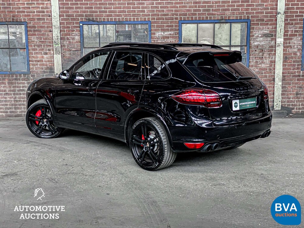 Porsche Cayenne 4.8 Turbo 500 PS 2012, 71-ZVF-9.