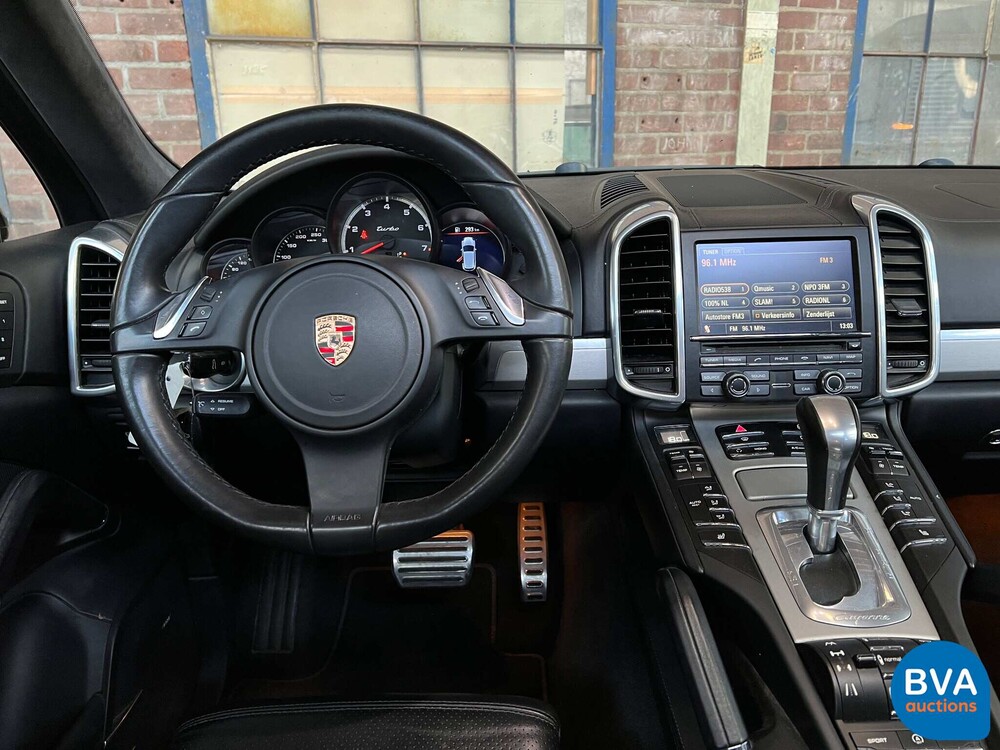 Porsche Cayenne 4.8 Turbo 500 PS 2012, 71-ZVF-9.