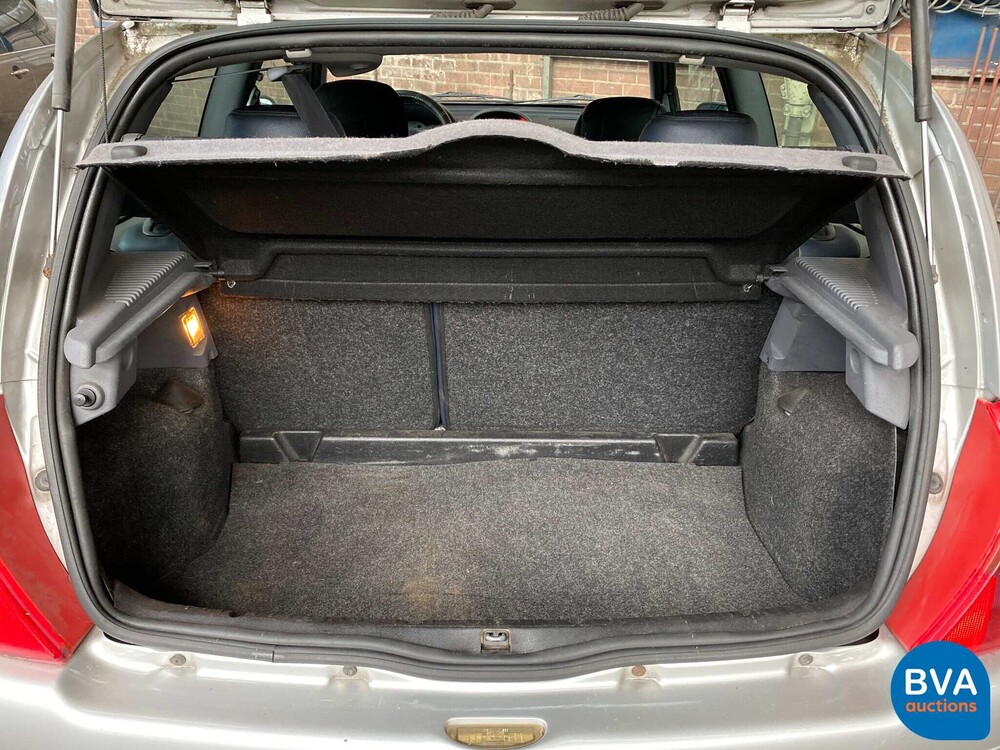 Renault Clio RS2.0 169PS 2000 -Org. NL-, 33-GB-HS.