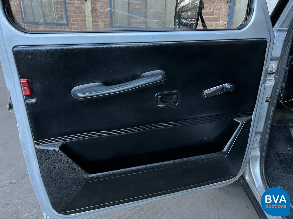 Mercedes-Benz 300GD Turbo Barndoors G-class 125hp 1980, P-061-DS.