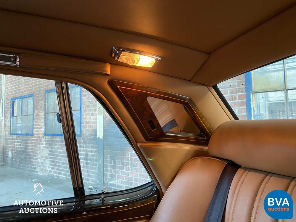 Rolls Royce Silver Dawn 6.8 V8 -25.000km! - 1996.
