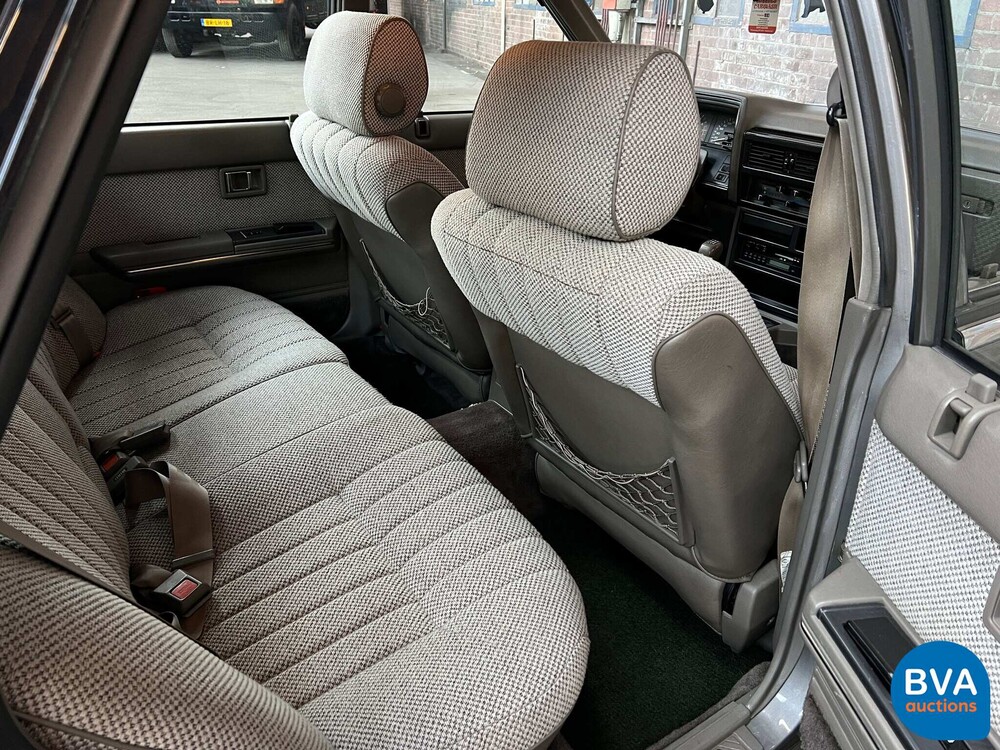 Nissan Lorbeer 2.4. SLX 128PS 1987 -Org. NL-, SF-81-US.