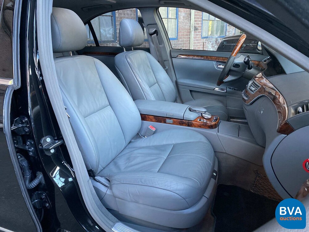 Mercedes-Benz S350 272hp 2006 S-Class.