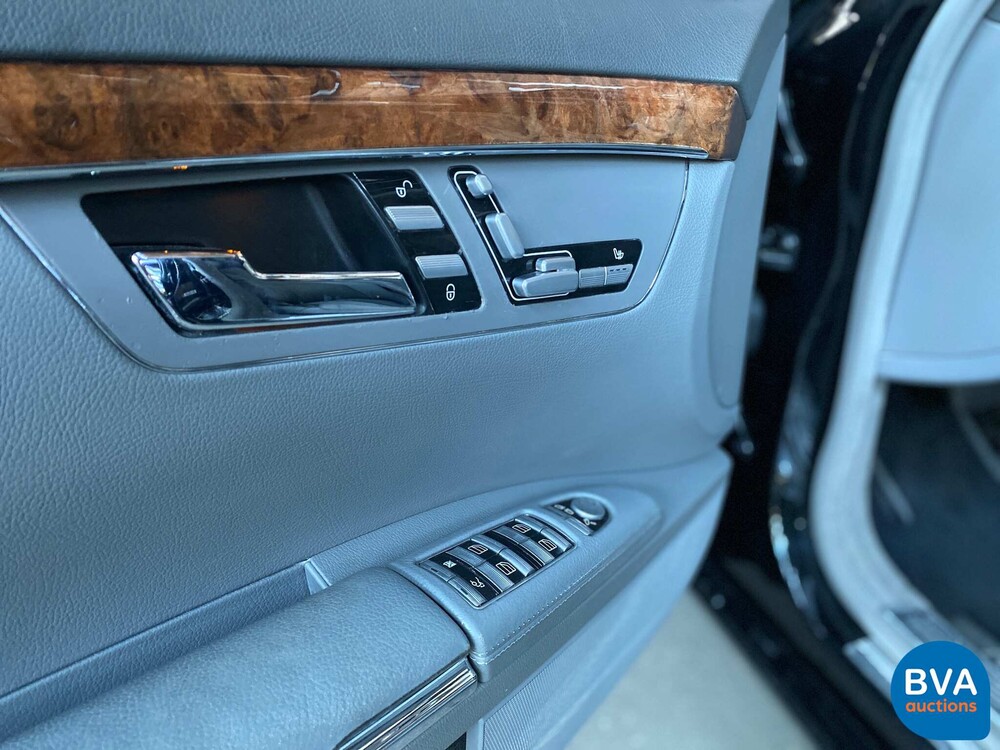 Mercedes-Benz S350 272hp 2006 S-Class.