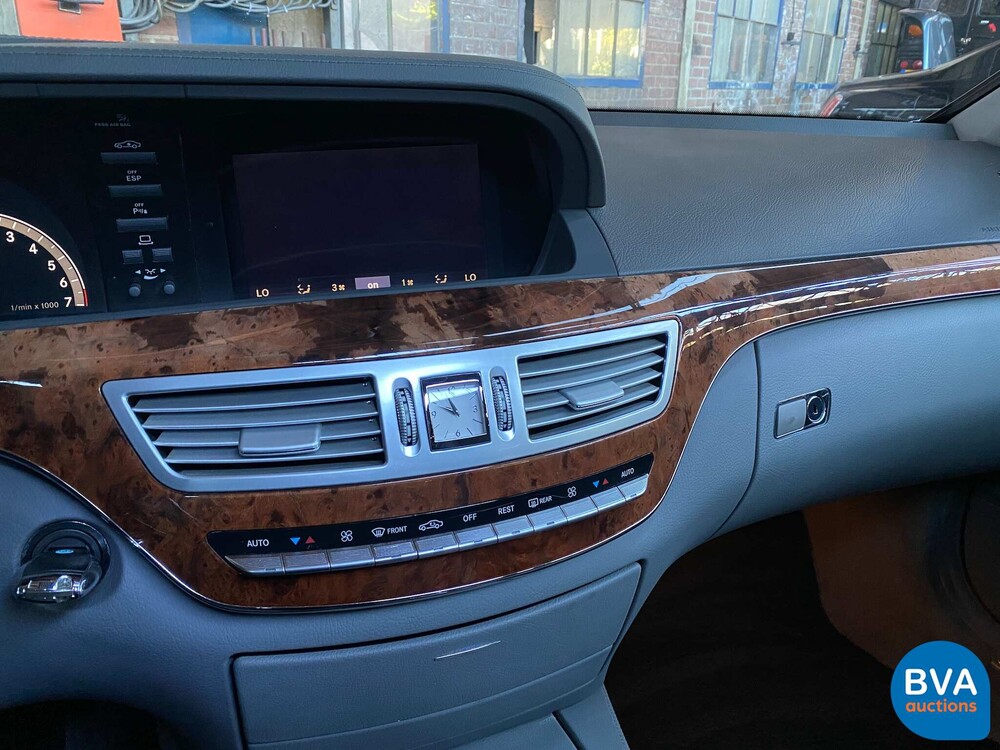 Mercedes-Benz S350 272hp 2006 S-Class.