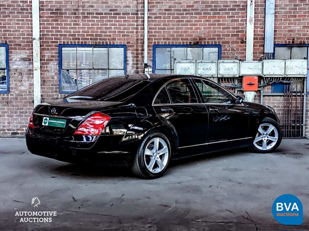 Mercedes-Benz S350 272hp 2006 S-Class.