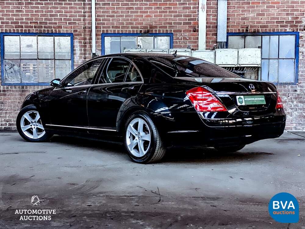 Mercedes-Benz S350 272hp 2006 S-Class.