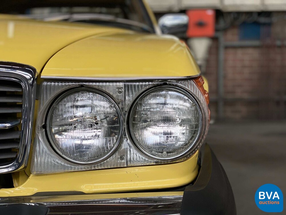 1982 Mercedes-Benz SL380 V8 Cabriolet 204HP.