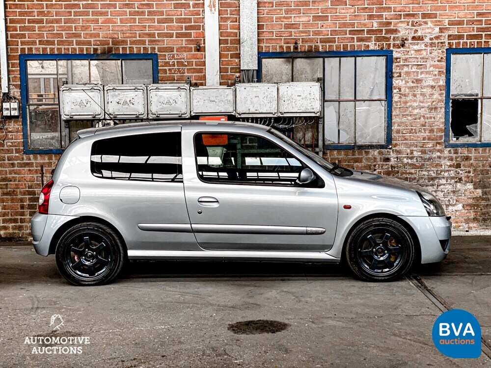 Renault Clio Sport RS 2.0 172hp 2005 -YOUNGTIMER-.