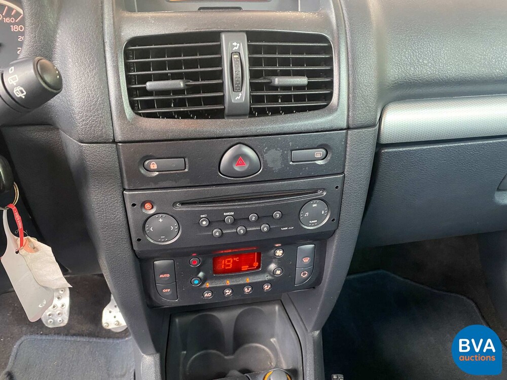 Renault Clio Sport RS 2.0 172hp 2005 -YOUNGTIMER-.