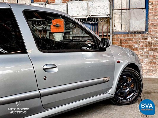 Renault Clio Sport RS 2.0 172pk 2005 -YOUNGTIMER-