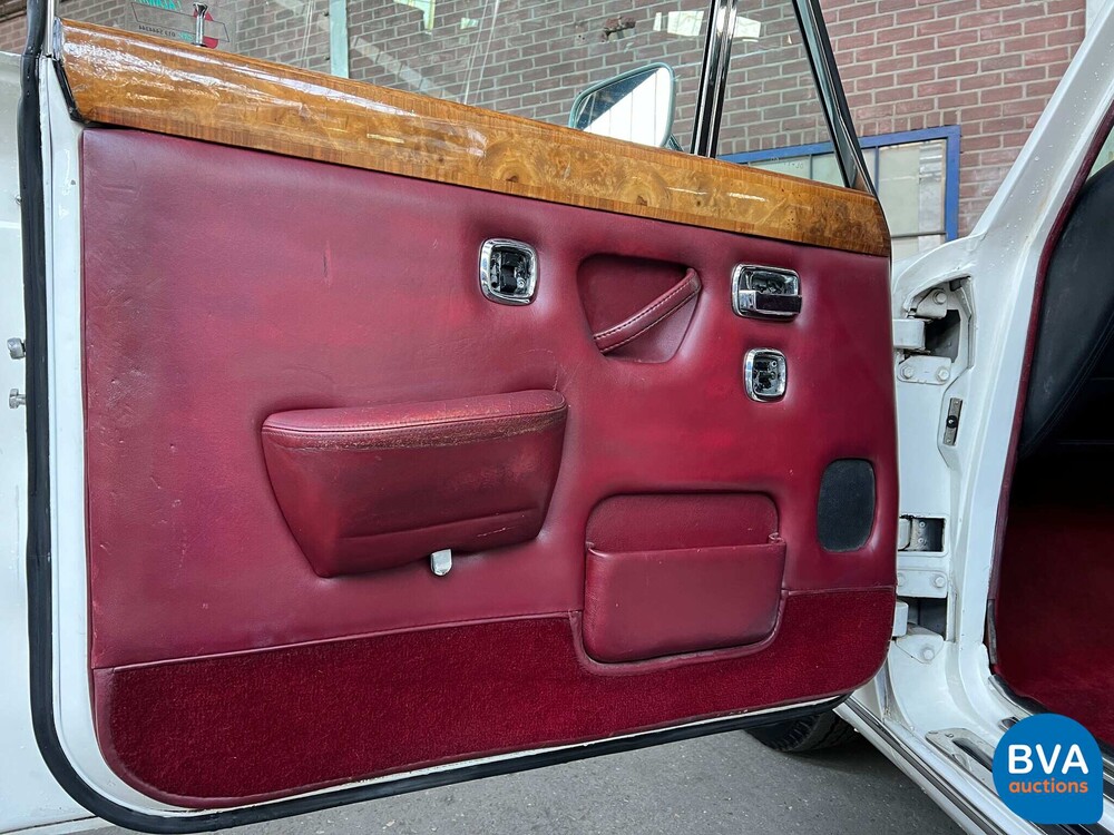 Rolls Royce Silver Shadow 6.8 V8 Saloon type ll 1972, DL-11-60.