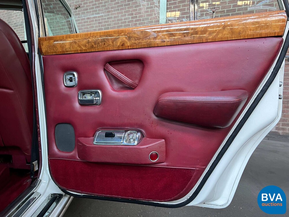 Rolls Royce Silver Shadow 6.8 V8 Saloon type ll 1972, DL-11-60.