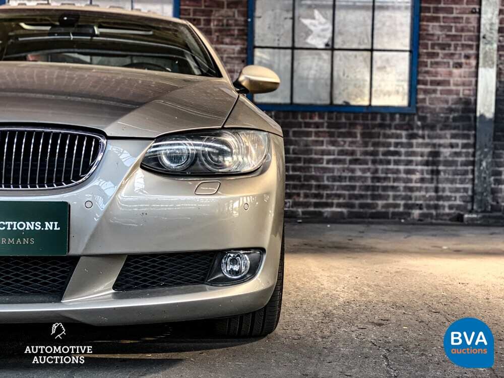 BMW 320i Coupe 163hp 3-Series 2007.