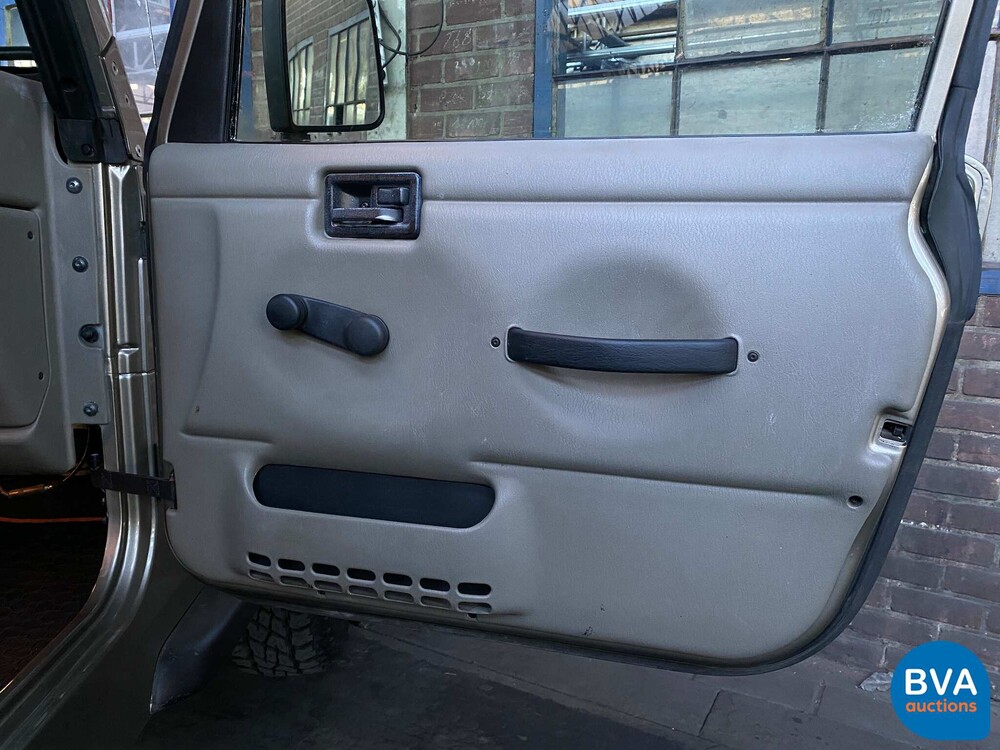 Jeep Wrangler 4.0 Hardtop 177hp 2006, R-922-JB.